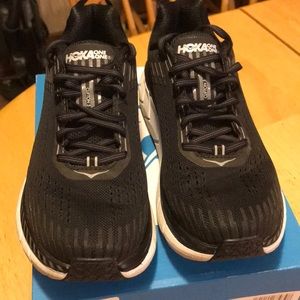 Hoka Clifton 5 women’s Size 8W